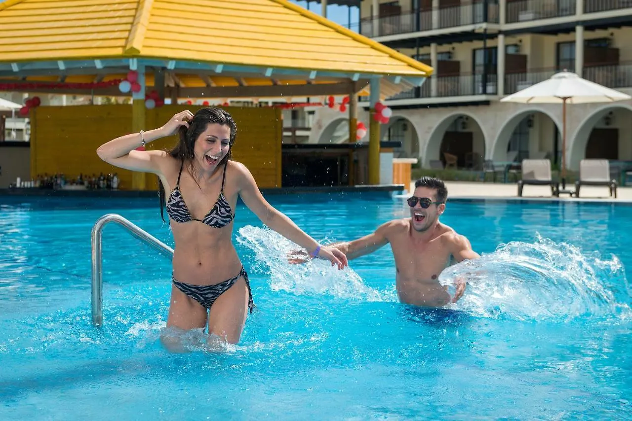 El Beso Adults Only At Ocean El Faro Hotel Punta Cana Resort